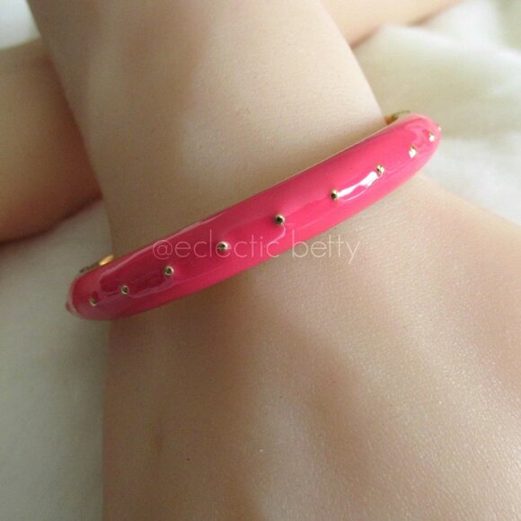 Hinge Bangle Bracelet Coral Pink & Gold Enamel Stackable Adia Kibur - Picture 9 of 9